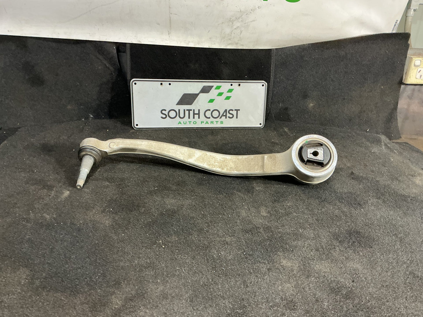 2013 Holden Ute VF  Right Front Lower Control Arm 92253878