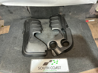 Holden Calais VE 6G1EX55768L940846 Engine Cover