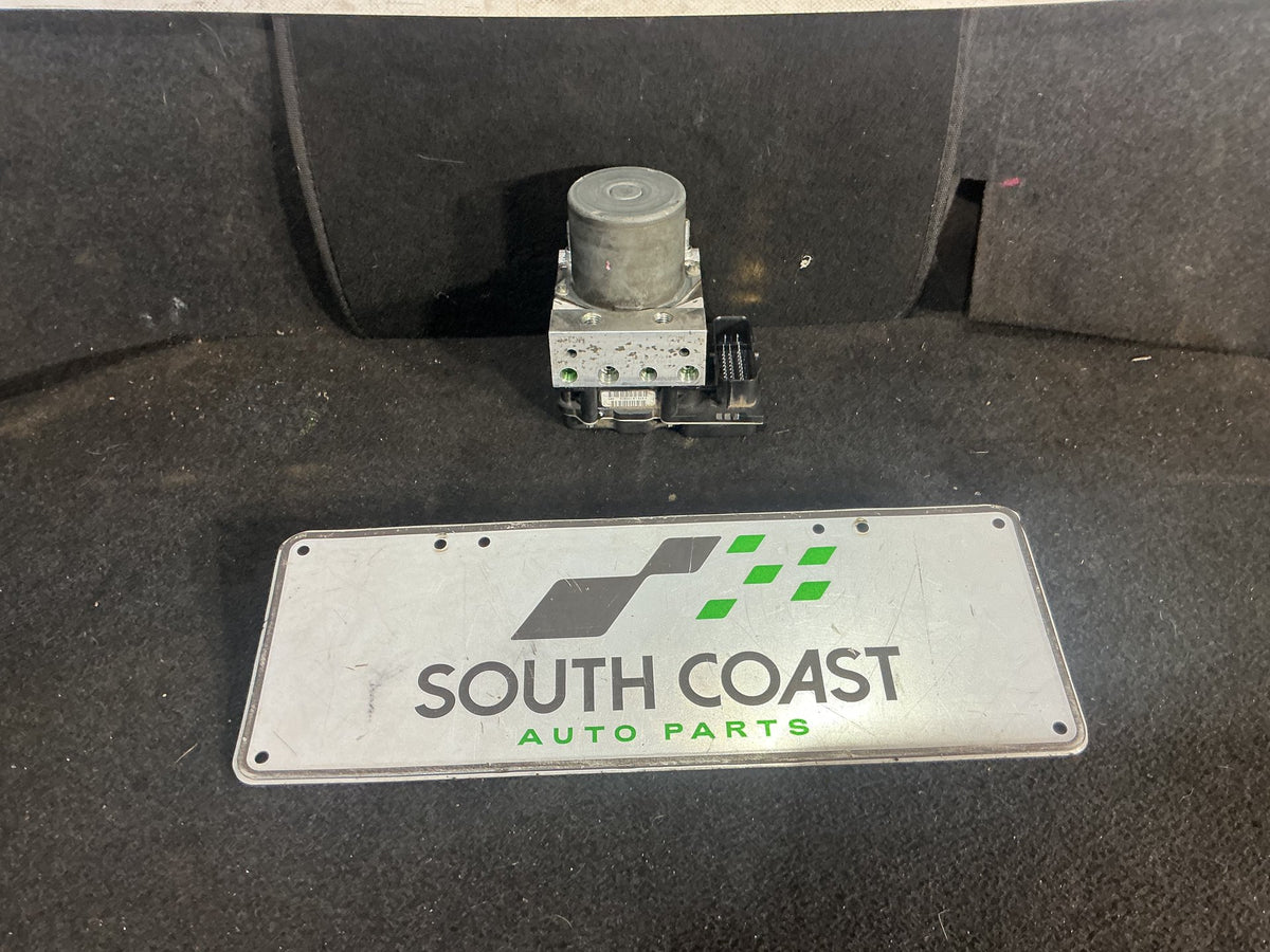 2009 Holden Commodore VE ABS Pump/Modulator 92240045