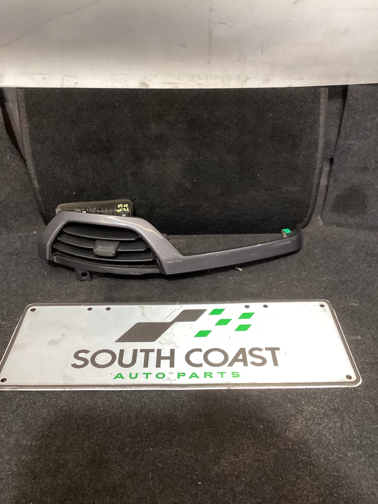Holden Colorado RG U148CK Right Dash Air Vent 94749015