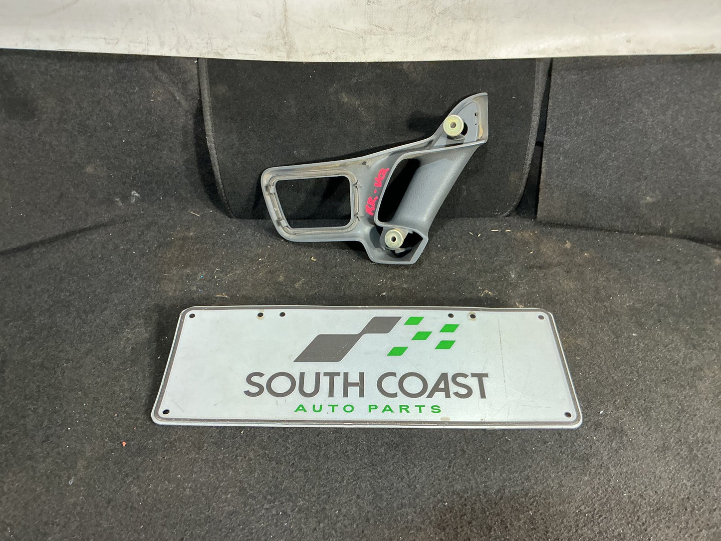 1990 Holden Statesman VQ 6H8VSY19UML459969 Right Rear Door Interior Handle