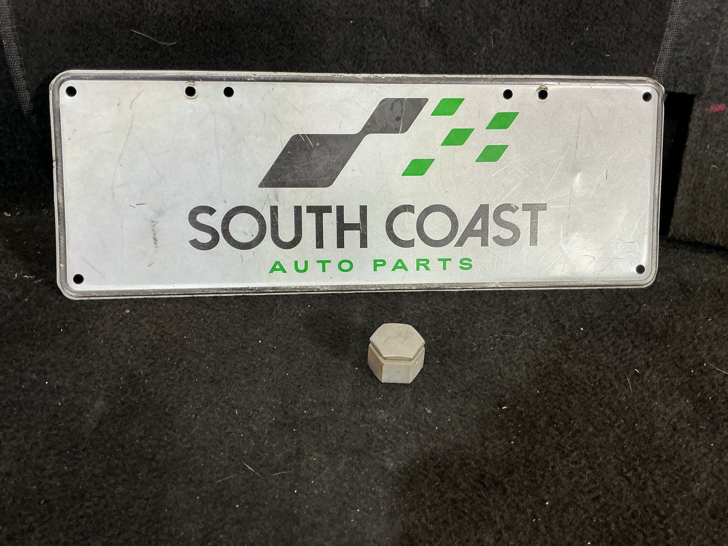 2009 Holden Commodore VE Wheel Nut