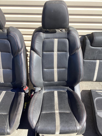 2013 - 2015 Holden Commodore   Complete Interior