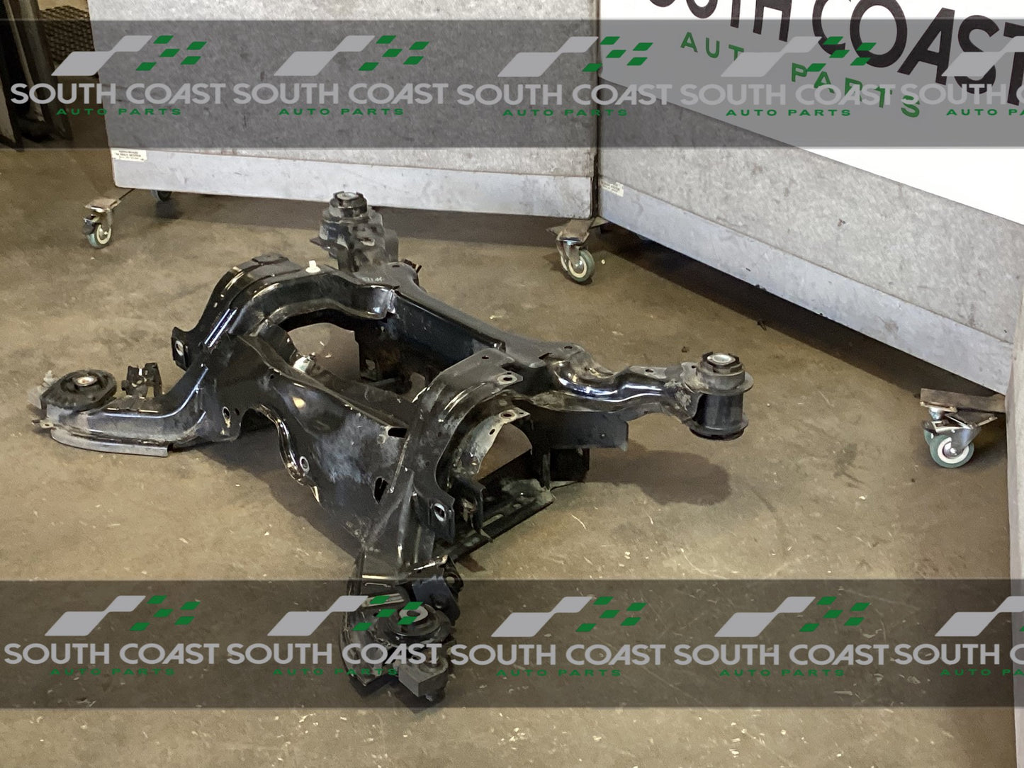 Holden Calais VE 6G1EX55768L940846 Rear Xmember/Cradle