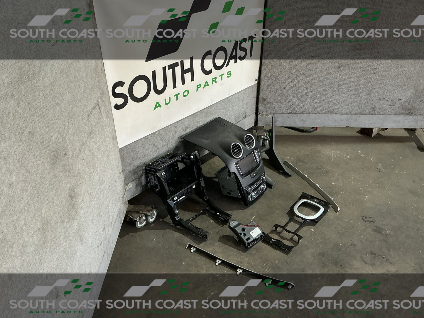 Holden Commodore VE  Stereo Conversion