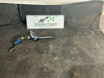 2013 Holden Ute VF  Antenna