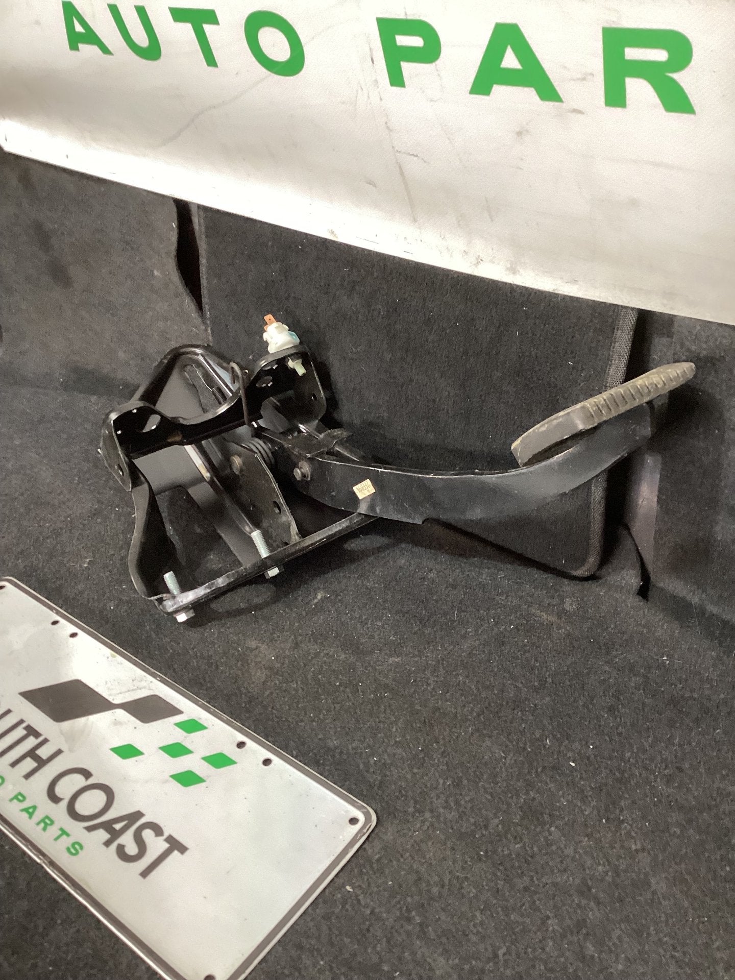 Holden Commodore VR  Brake Pedal