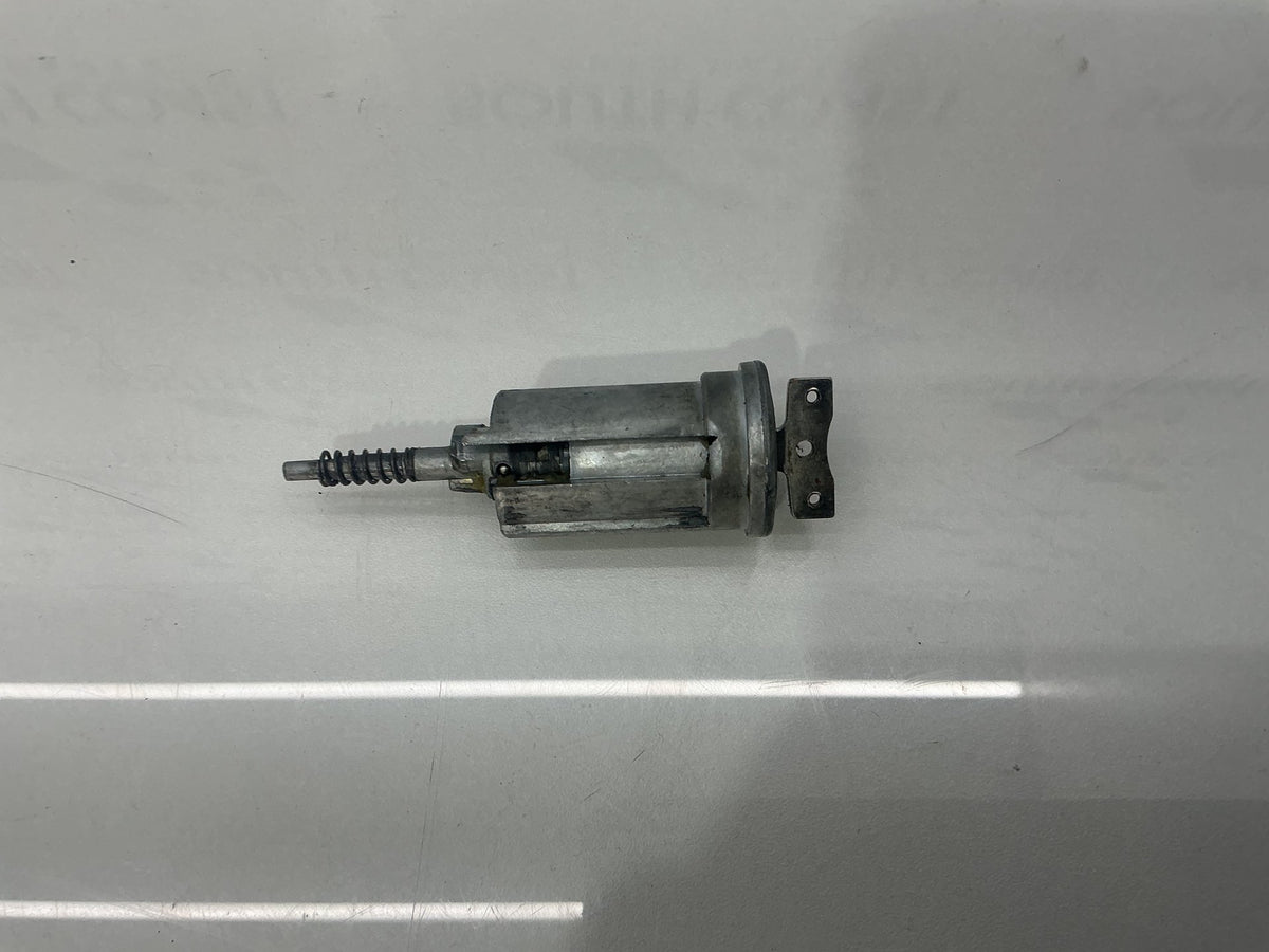 2005 Holden Adventra VZ 6G1ZM84785L518795 Ignition With Key