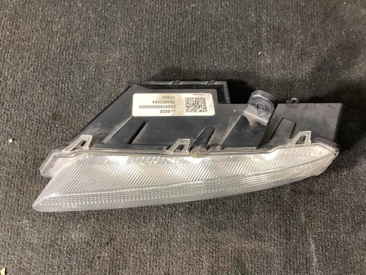 2017 Holden Commodore VF Left Daytime Driver Light 92278832