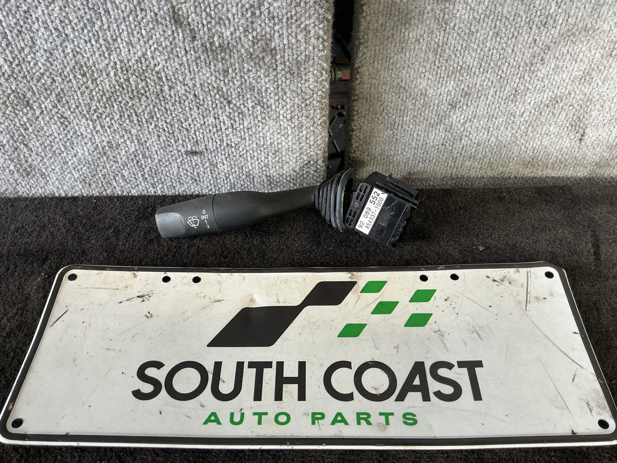 2002-2004 Holden Commodore VY Wiper Switch 92089552