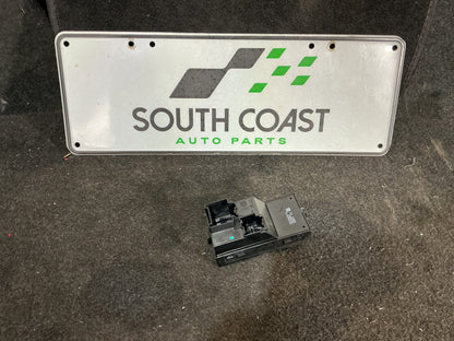 2013 Holden Ute VF  Left Front Window Switch 92256972