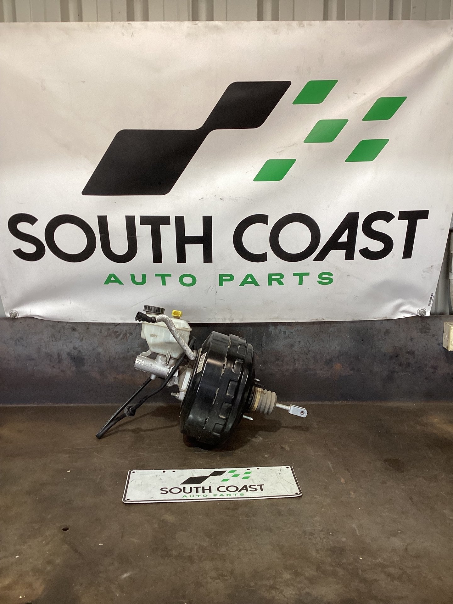 2018 Volkswagen Amarok Brake Booster 2H2612101E