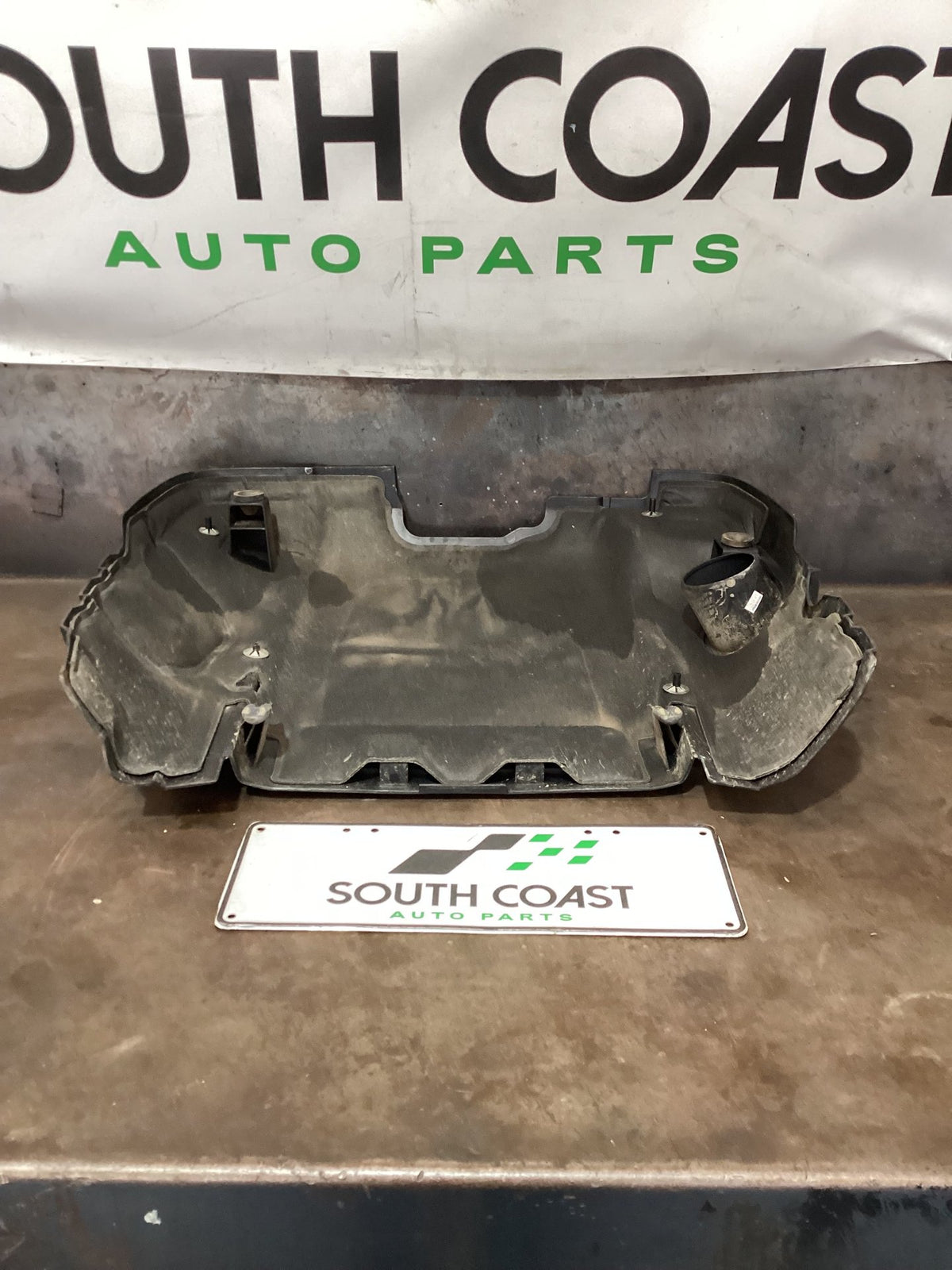 2011 Holden Commodore VE Engine Cover