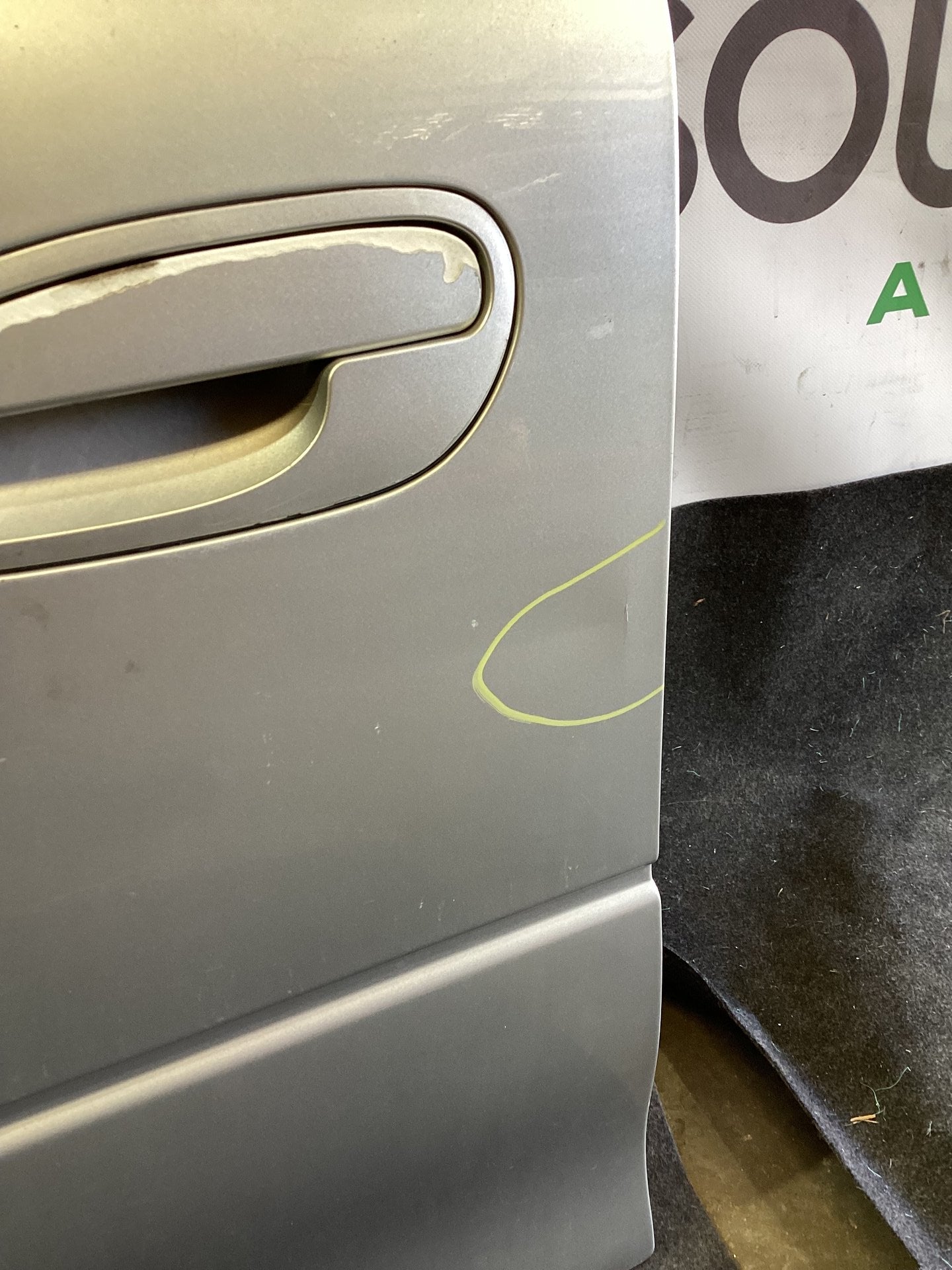 2005-2006 Holden Commodore VZ Left Front Door
