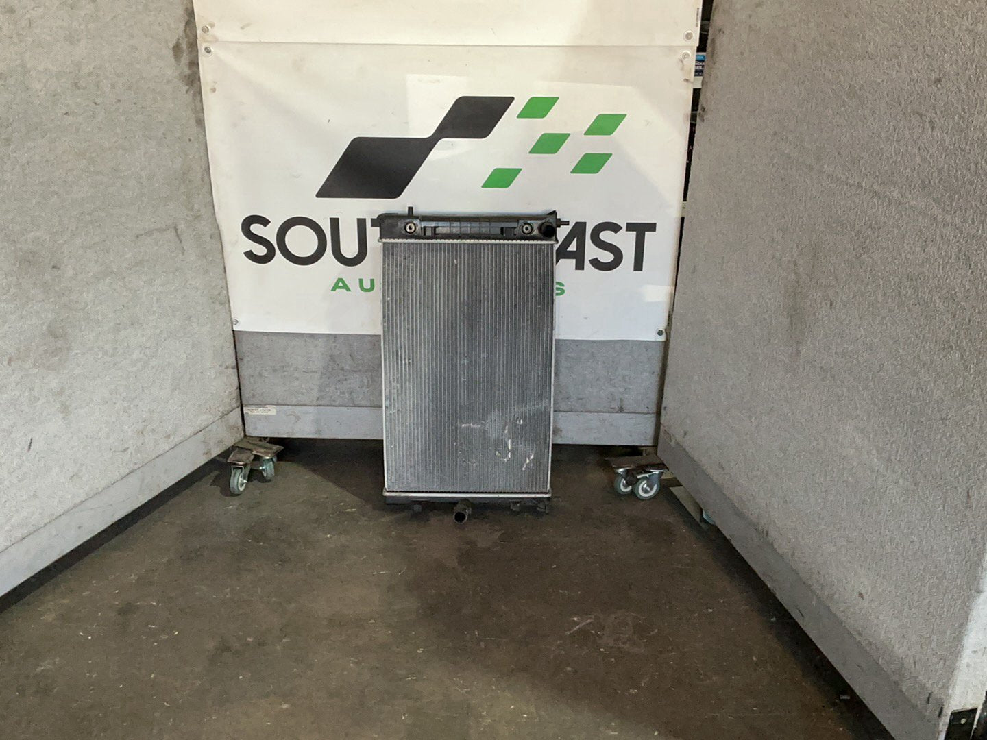 2005 Holden Commodore VZ  Radiator