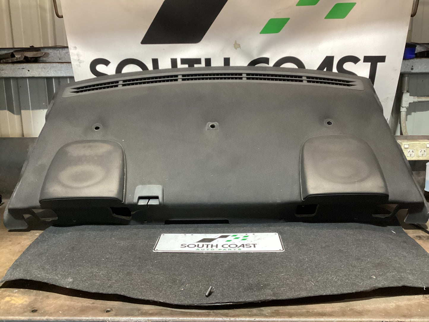 2007 Holden Calais VE 6G1EX55768L940846 Parcel Shelf