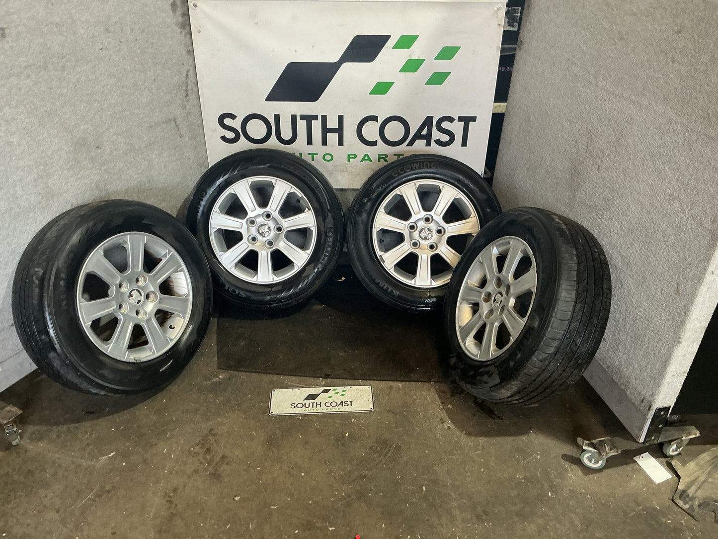 2010 Holden Commodore Wheel Set