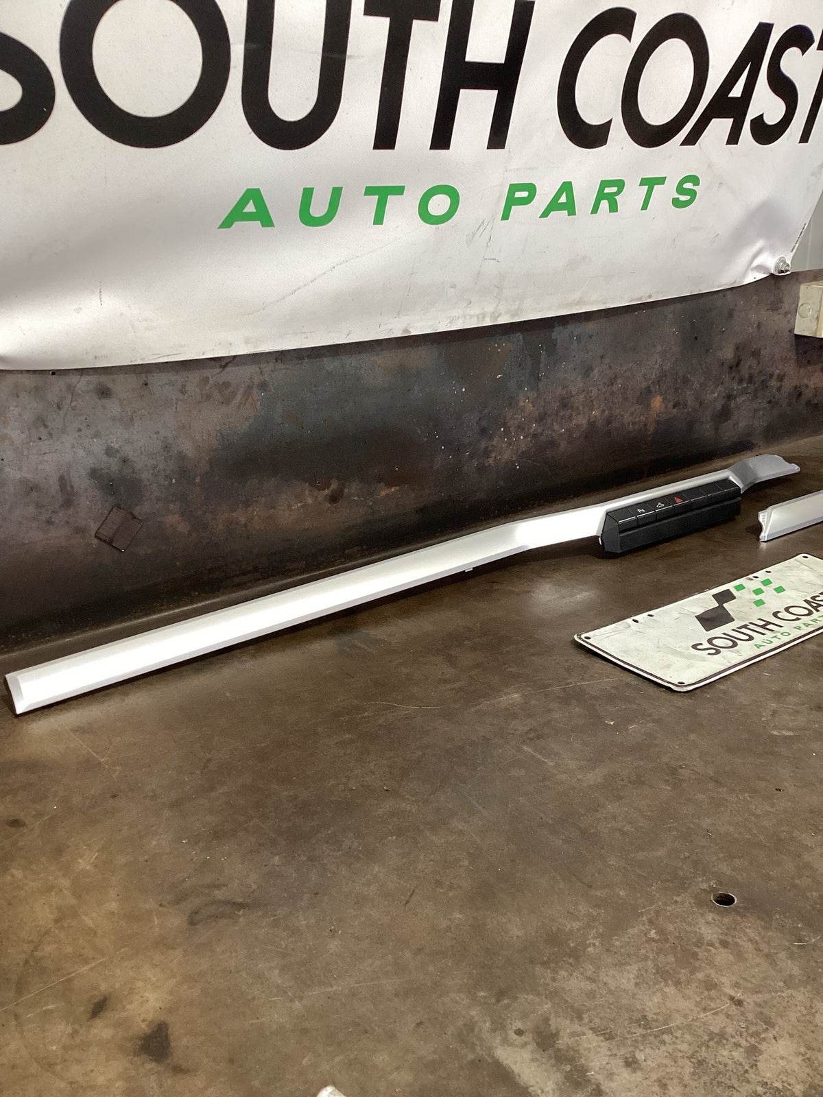 2018 Volkswagen Amarok Dash Fascia Trim