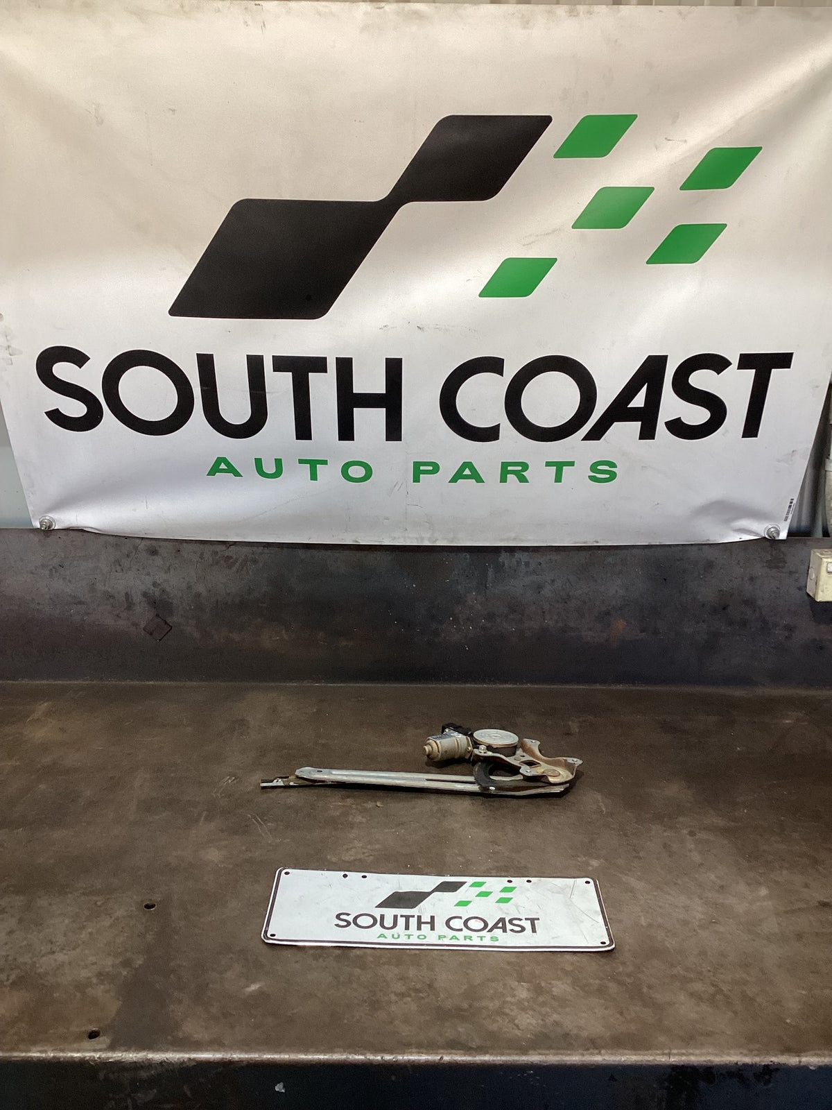 2013 Holden Colorado RG U148CK Right Rear Window Regulator/Motor