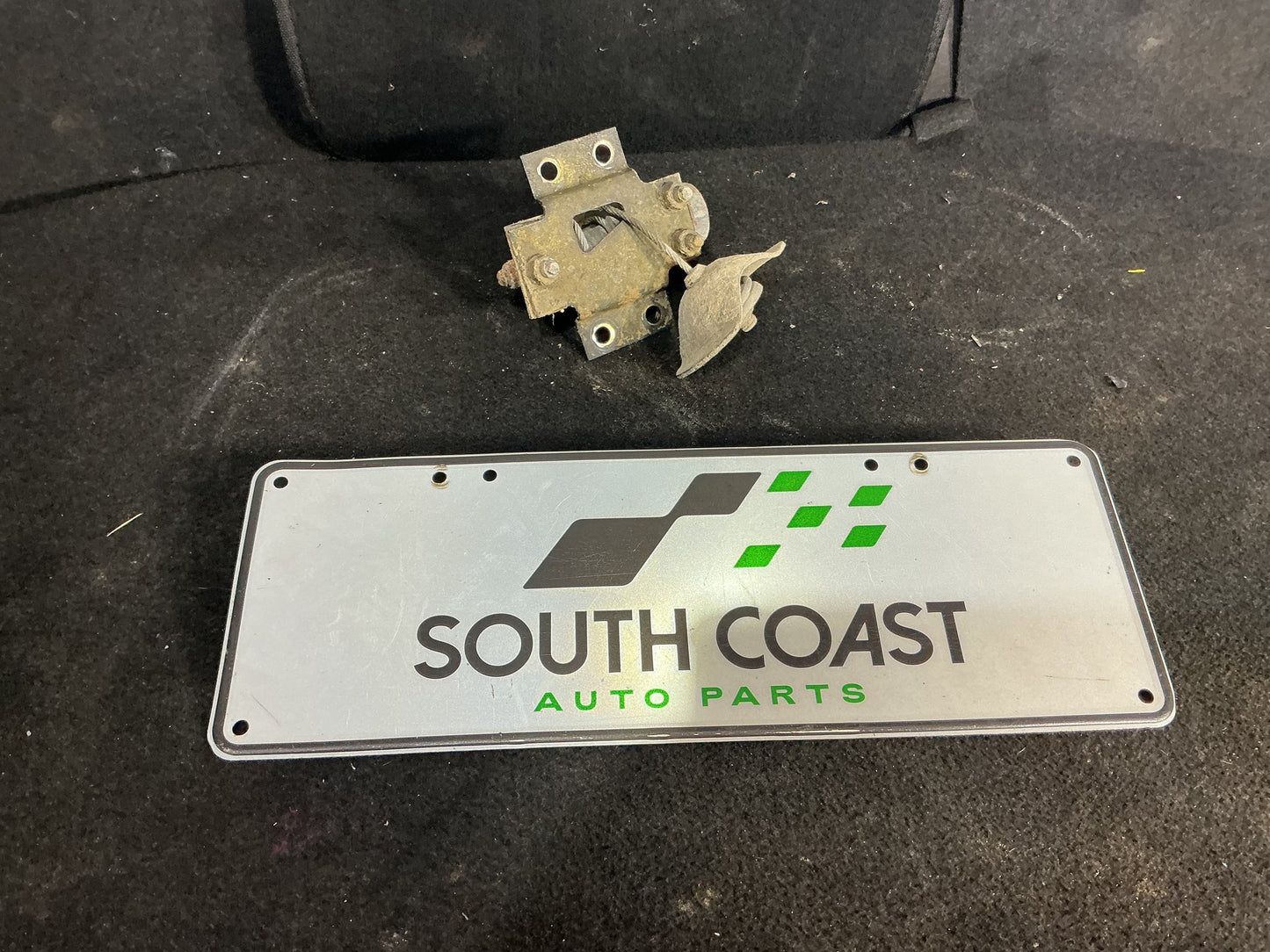 2000 Holden Commodore VS  Spare Wheel Winch