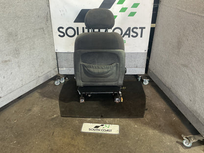 2004 Holden Commodore VY Right Front Seat