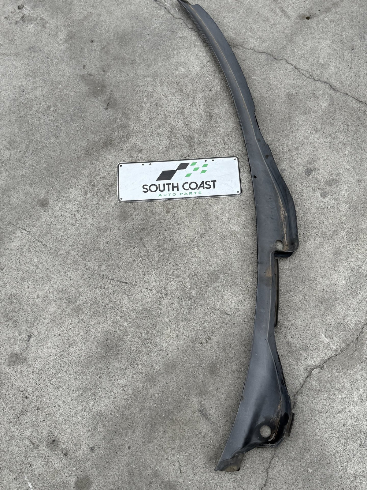 2009 Audi A4 B8 WAUZZ8K9AA071441 Wiper Scuttle Panel 8K2819403