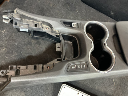 2013 Holden Ute VF  Centre Console