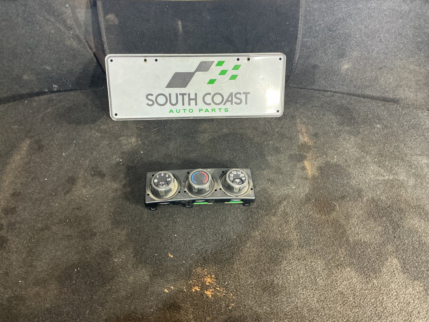 2002 Holden Commodore VY  Heater/AC Controls