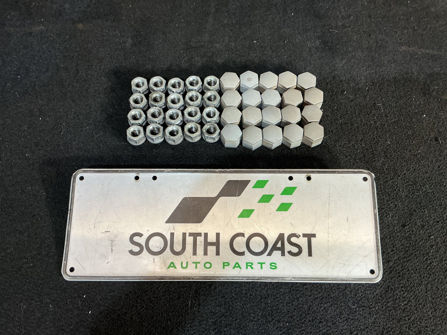 2009 Holden Commodore VE Wheel Nut
