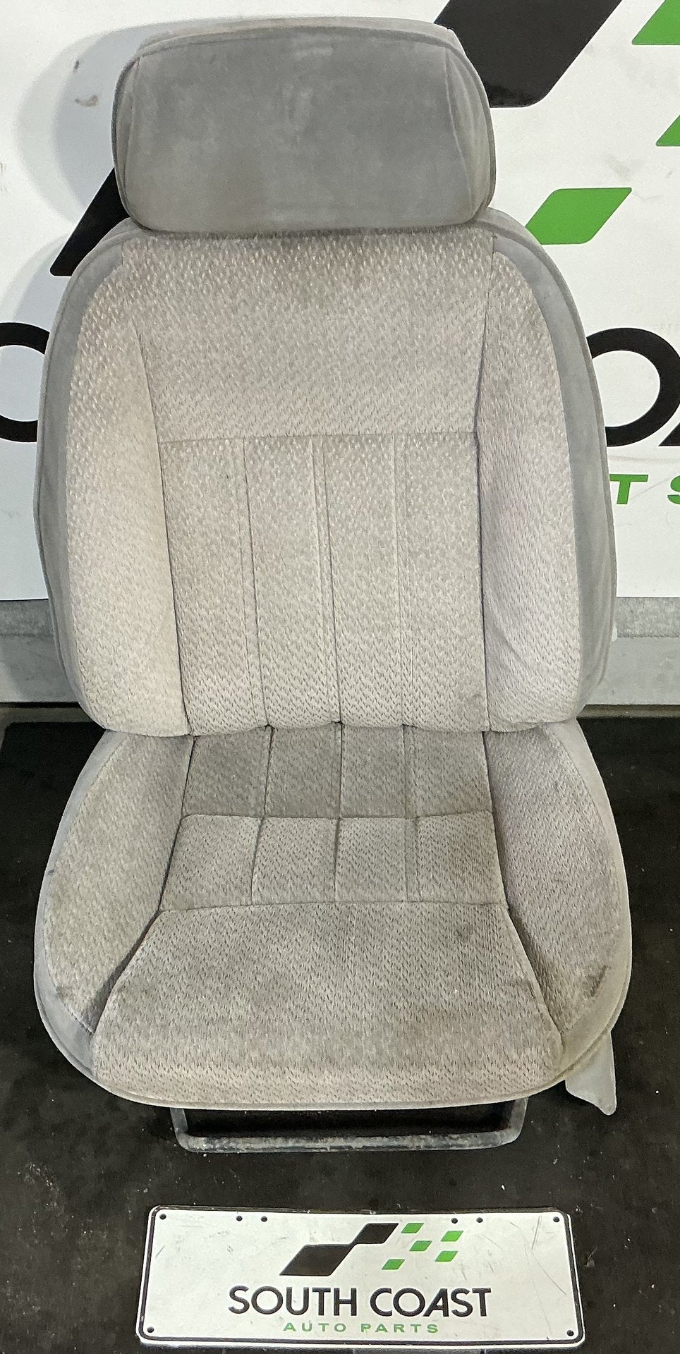1993-1997 Holden Commodore VR Seats Set
