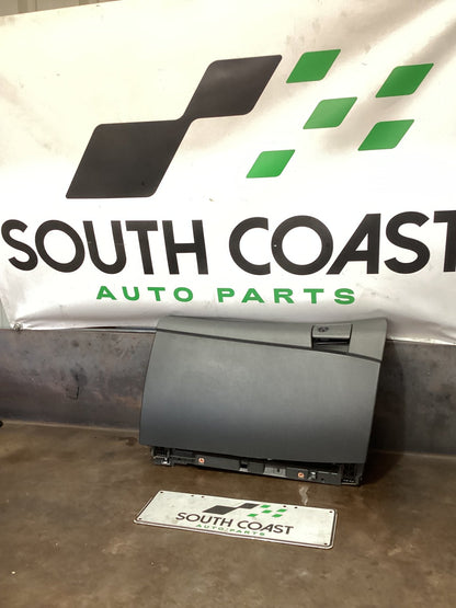 2011 Holden Commodore VE Glove Box 92496727