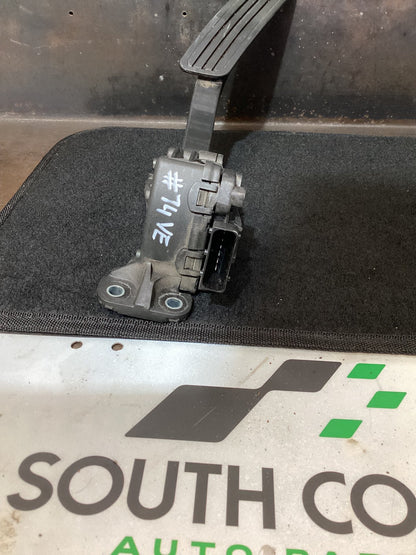 2011 Holden Commodore VE Accelerator Pedal 92238396