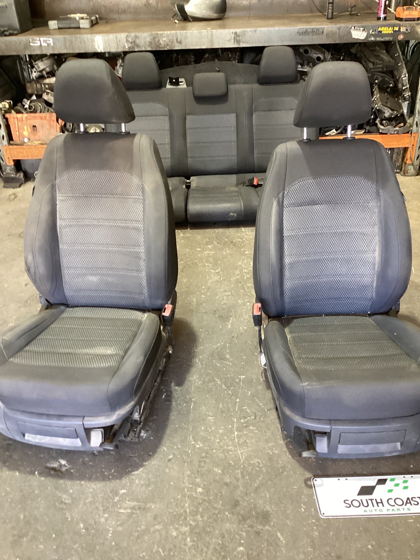 2018 Volkswagen Amarok   Complete Interior