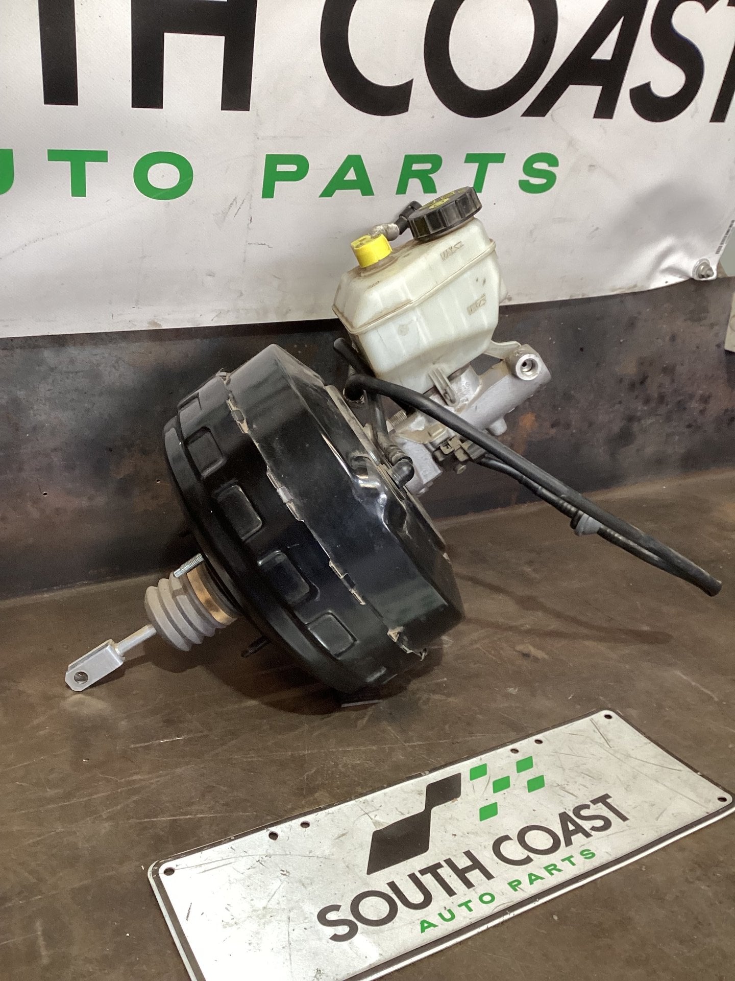 2018 Volkswagen Amarok Brake Booster 2H2612101E