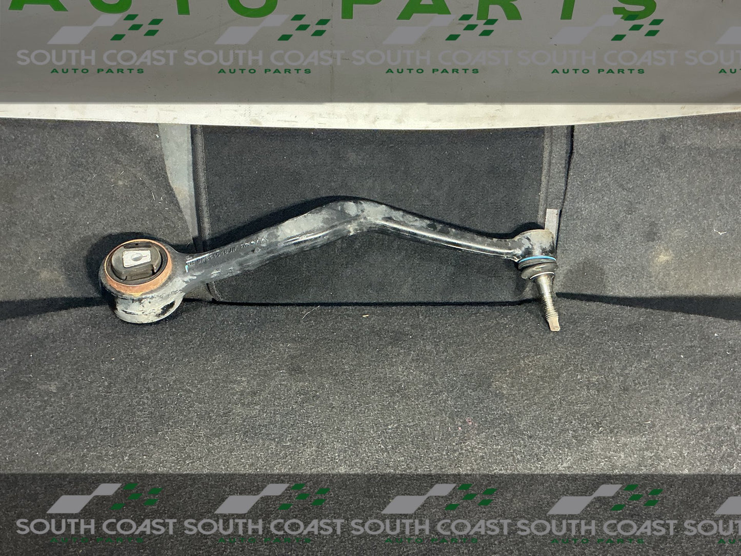 Holden Commodore VE  Right Front Lower Control Arm 92244048