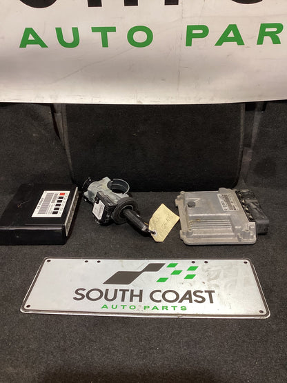 Holden Calais VE 6G1EX55768L940846 Engine ECU - Security Set 92199073