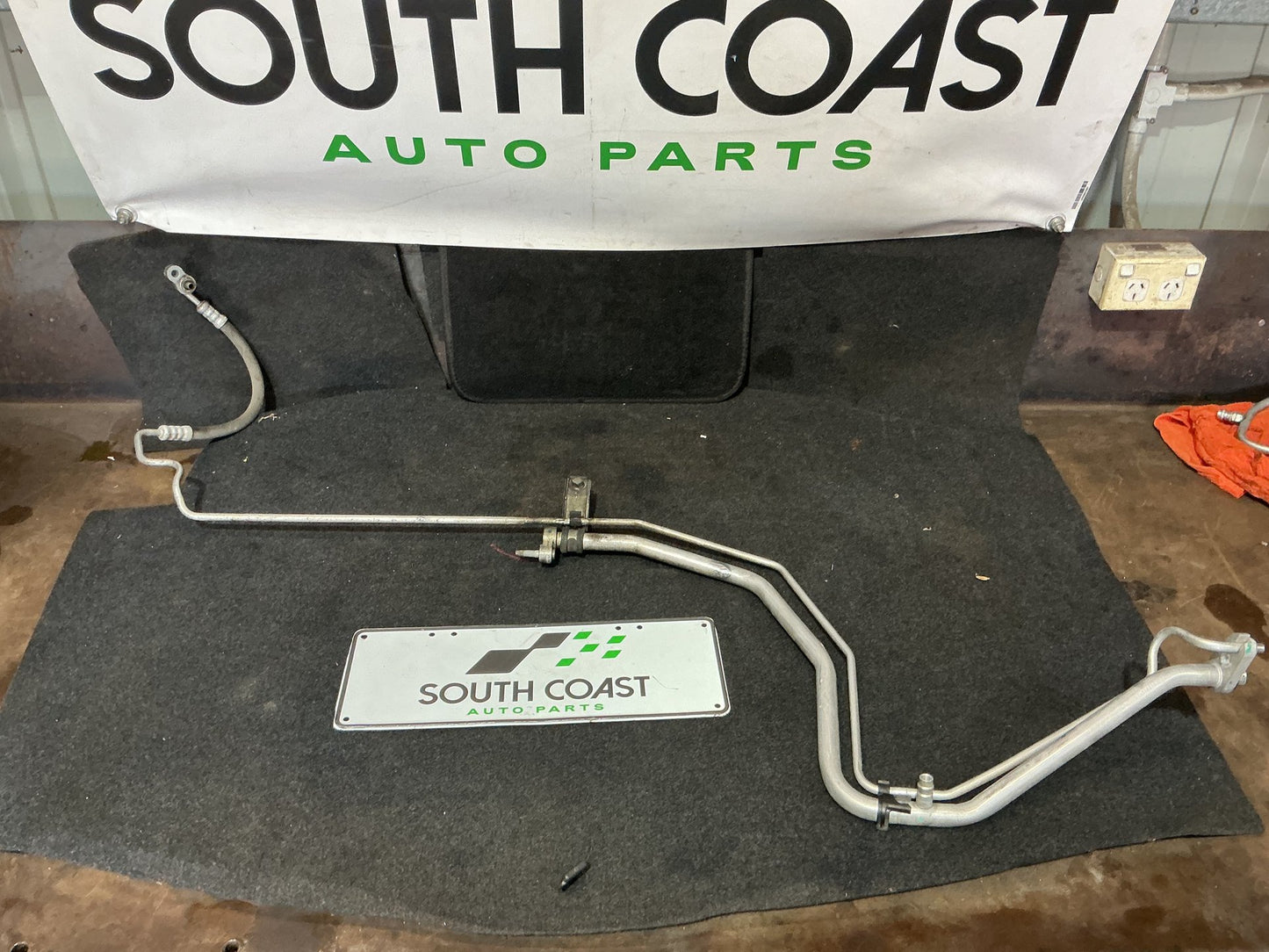 Holden Calais VE 6G1EX55768L940846 A/C Pipe