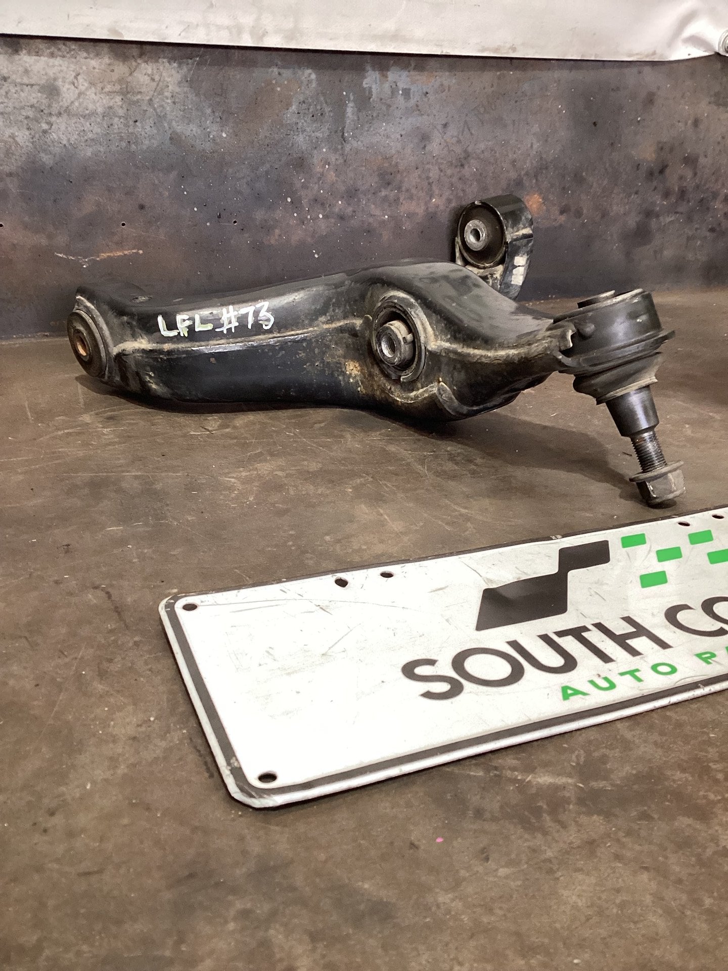 2018 Volkswagen Amarok Left Front Lower Control Arm LH2H0407151A
