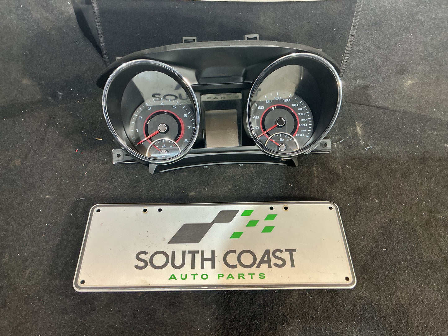 2013 Holden Ute VF  Instrument Cluster 92294039