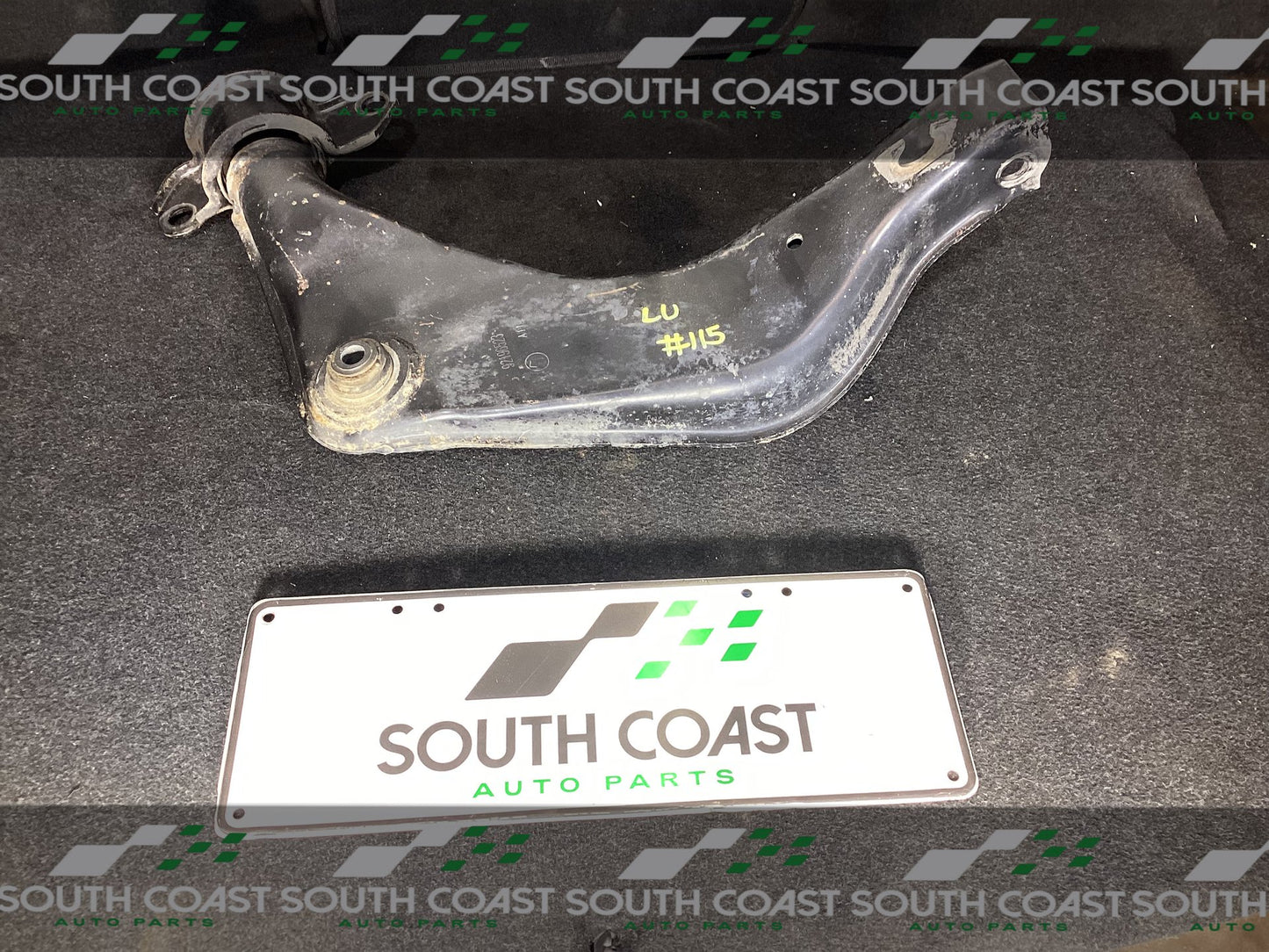 Holden Calais VE 6G1EX55768L940846 Right Rear Upper Control Arm 92196523