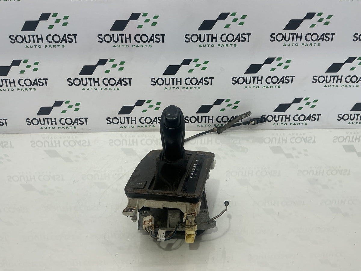 2005 Holden Adventra VZ 6G1ZM84785L518795 Gear Stick/Shifter
