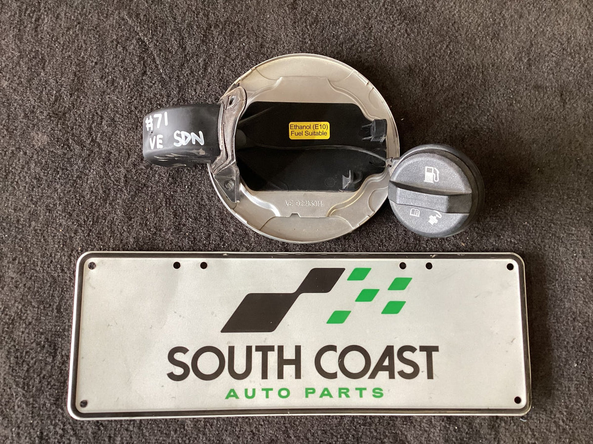 2009-2011 Holden Calais VE Fuel Filler Door 92213014