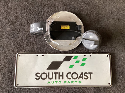 2009-2011 Holden Calais VE Fuel Filler Door 92213014
