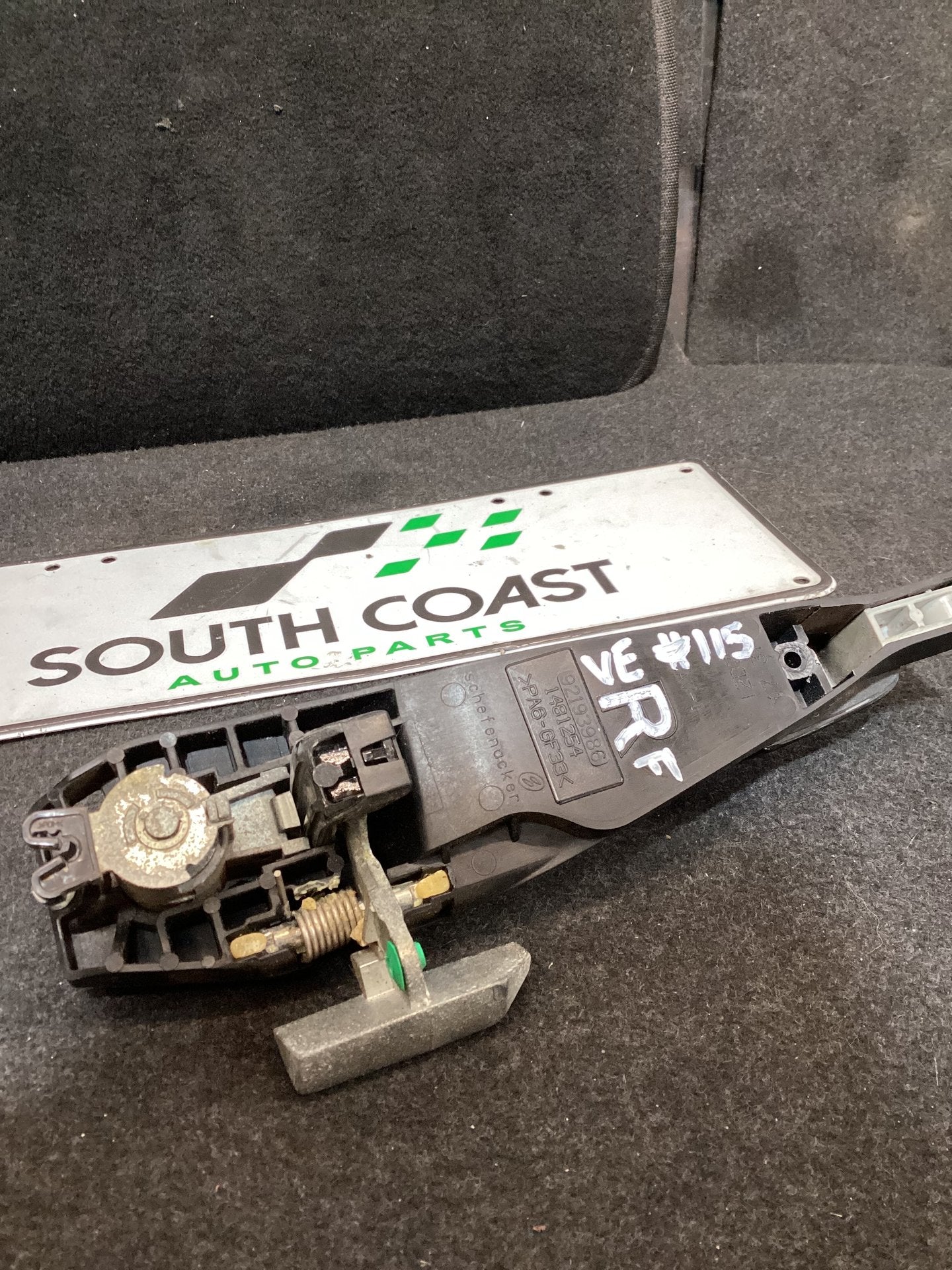 2007 Holden Calais VE 6G1EX55768L940846 Right Front Exterior Door Handle 92193986