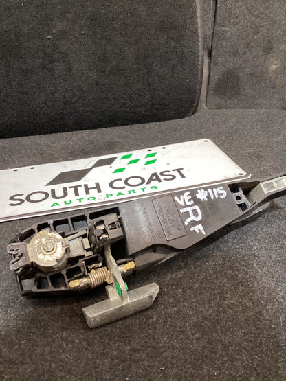 2007 Holden Calais VE 6G1EX55768L940846 Right Front Exterior Door Handle 92193986