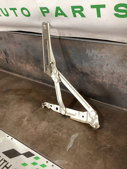 2010-2013 Holden Commodore VE 6G1EK5E79BL526529 Right Boot Hinge 92121948