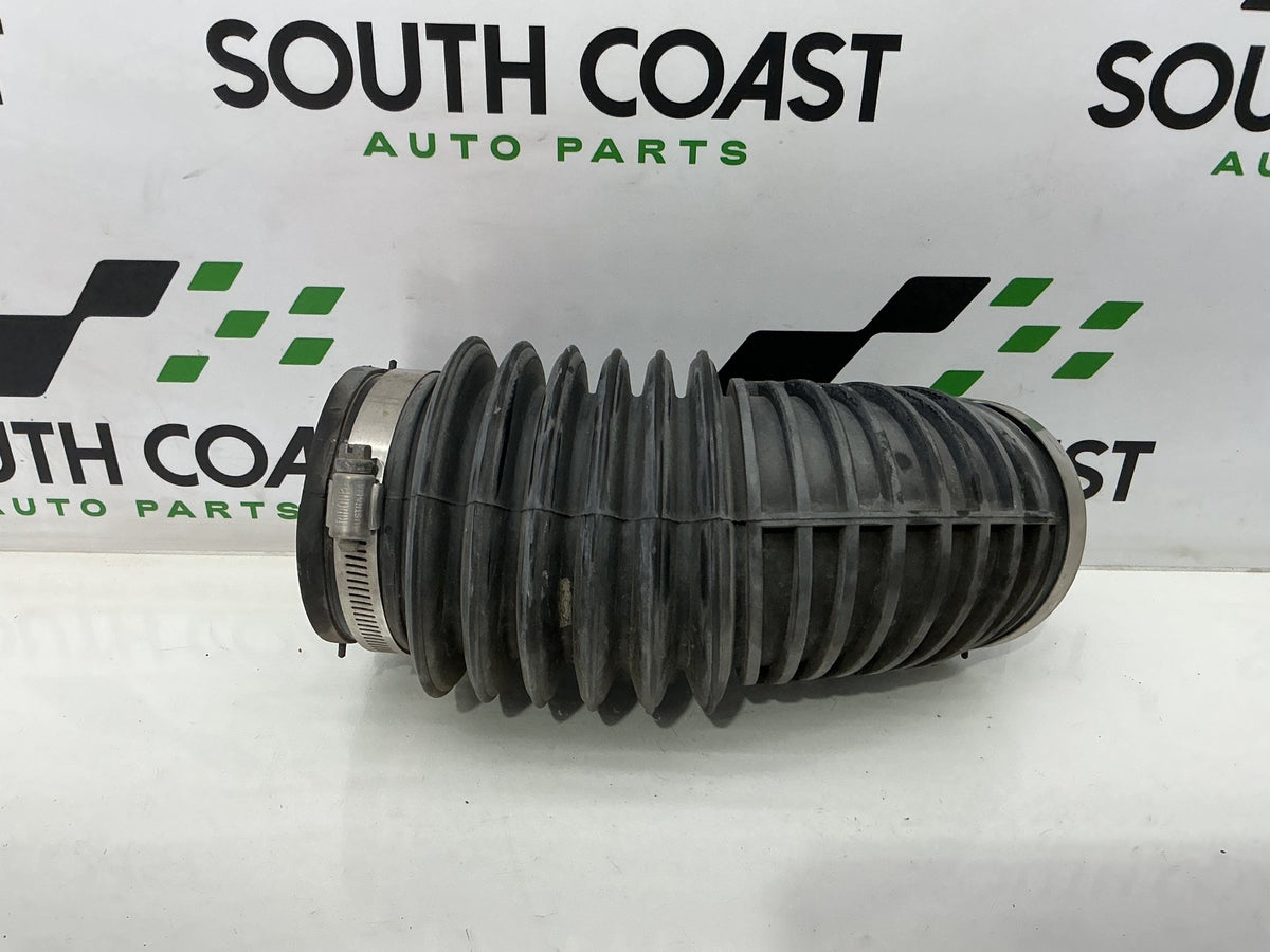 1999 Holden Commodore VT 6H8VTK69HXL423830 Air Cleaner Duct/Hose