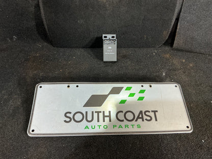 1990 Holden Statesman VQ 6H8VSY19UML459969 Antenna Control Module 92029494