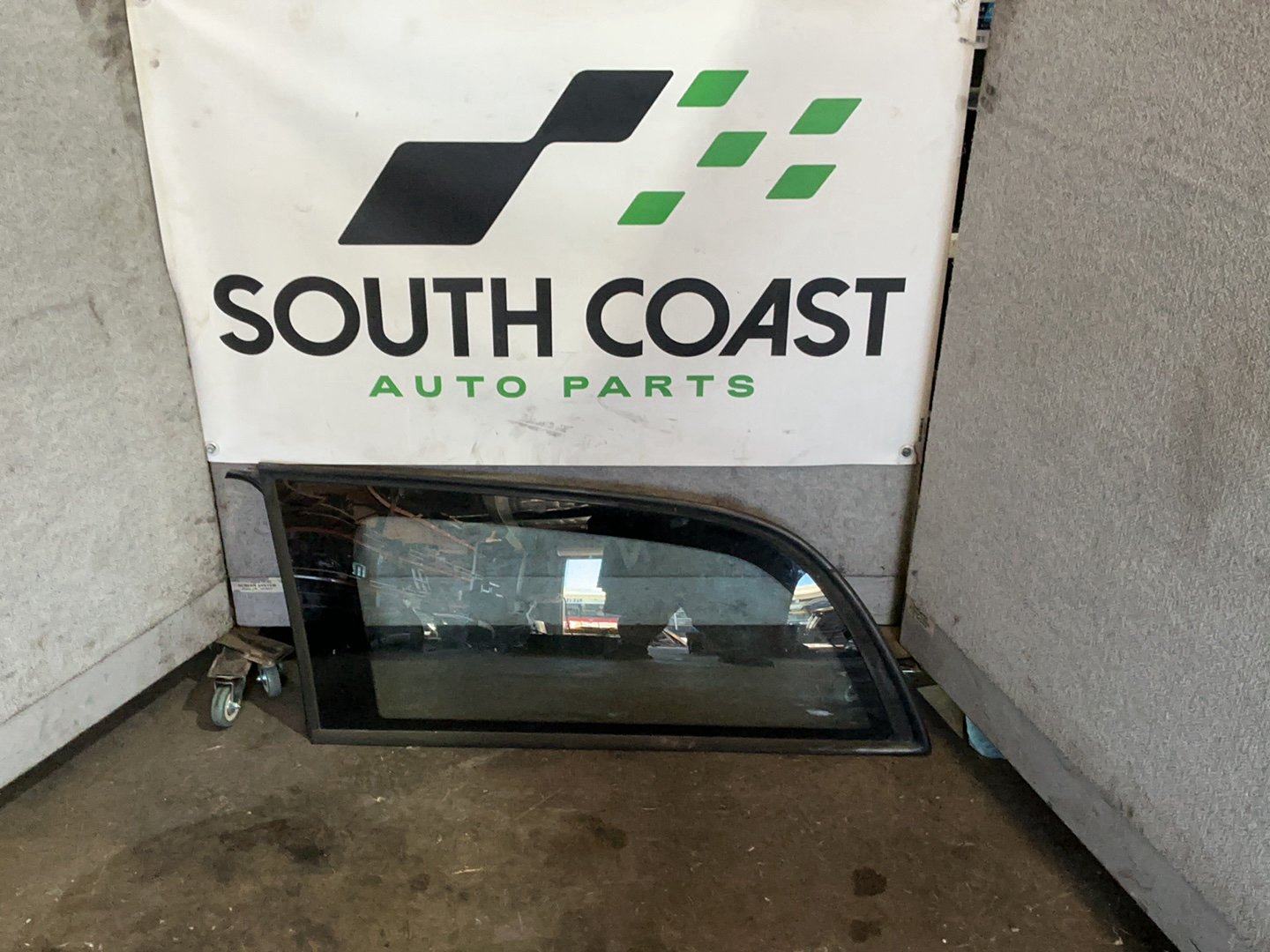 2005 Holden Commodore VZ  Left Rear Cargo Glass