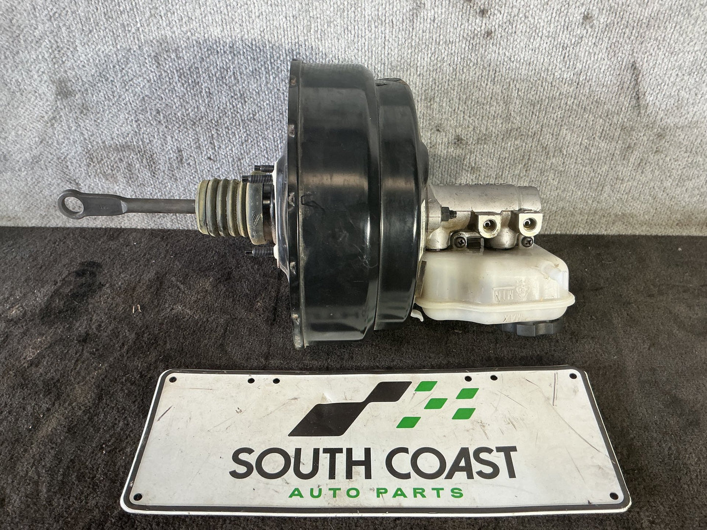 2010 Holden Commodore VE Brake Booster 92252146